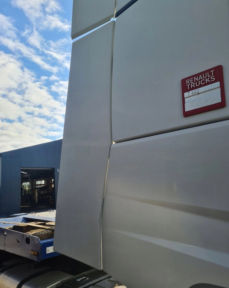 SPOILERY OWIEWKI KABINY ZAKABINOWE STELAŻ KOMPLET RENAULT GAMA T RANGE - Aerodinamika/ Spojler: slika 5 SPOILERY OWIEWKI KABINY ZAKABINOWE STELAŻ KOMPLET RENAULT GAMA T RANGE - Aerodinamika/ Spojler: slika 5