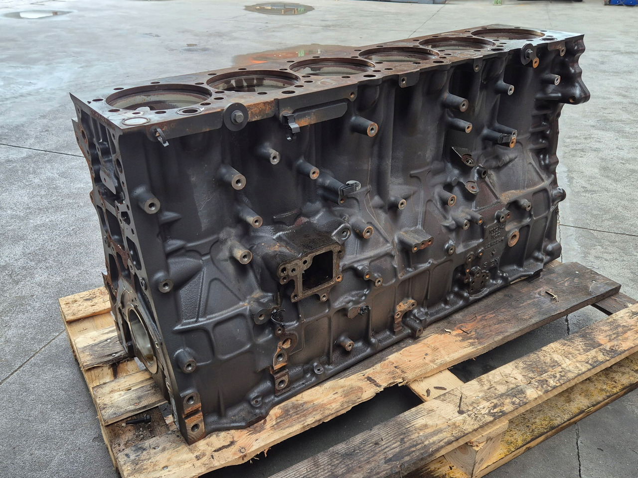 VOLVO BLOK SILNIKA RENAULT GAMA RANGE T EVO TURBOCOMPOUND VOLVO FH 5 D13K 2226825 K8 - Blok cilindra za Tovornjak: slika 3 VOLVO BLOK SILNIKA RENAULT GAMA RANGE T EVO TURBOCOMPOUND VOLVO FH 5 D13K 2226825 K8 - Blok cilindra za Tovornjak: slika 3