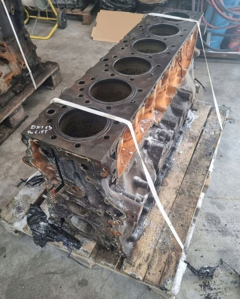 VOLVO BLOK SILNIKA SŁUPEK WAŁ RENAULT MAGNUM DXI 13 VOLVO FH FM 460 500 - Blok cilindra za Tovornjak: slika 4 VOLVO BLOK SILNIKA SŁUPEK WAŁ RENAULT MAGNUM DXI 13 VOLVO FH FM 460 500 - Blok cilindra za Tovornjak: slika 4