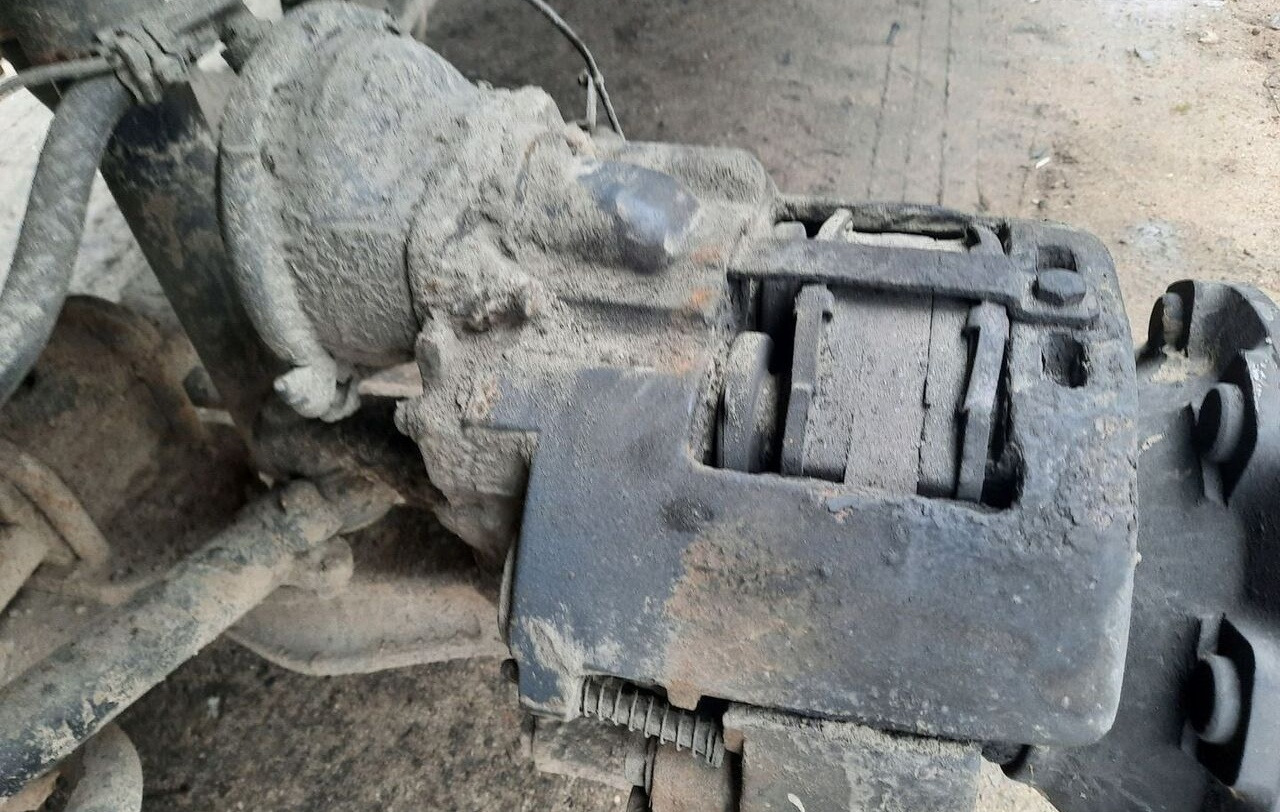 VOLVO FL 6 00-06 R 17.5 8 SZPILEK - Zavorna čeljust za Tovornjak: slika 3 VOLVO FL 6 00-06 R 17.5 8 SZPILEK - Zavorna čeljust za Tovornjak: slika 3