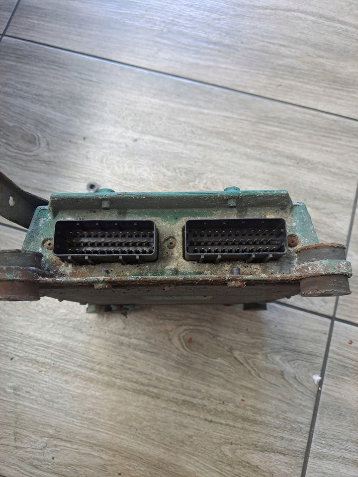 VOLVO KASETA KOMPUTER SILNIKA VOLVO FL 6 00-06 D6B 220 - ECU za Tovornjak: slika 3 VOLVO KASETA KOMPUTER SILNIKA VOLVO FL 6 00-06 D6B 220 - ECU za Tovornjak: slika 3