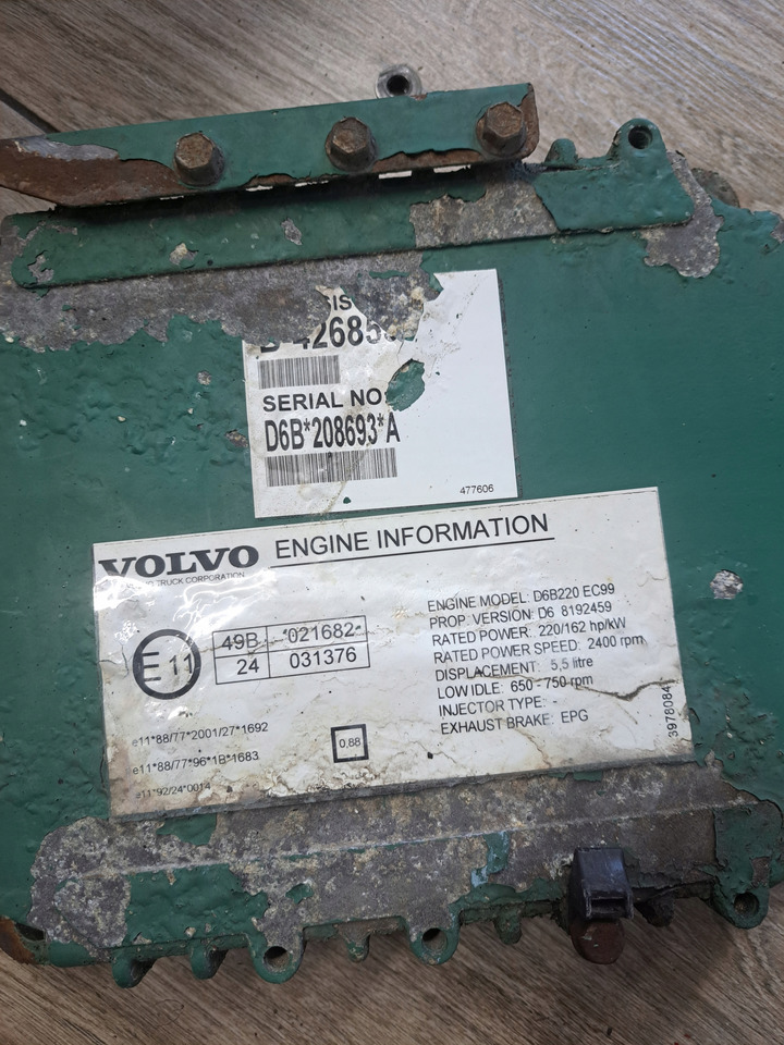 VOLVO KASETA KOMPUTER SILNIKA VOLVO FL 6 00-06 D6B 220 - ECU za Tovornjak: slika 4 VOLVO KASETA KOMPUTER SILNIKA VOLVO FL 6 00-06 D6B 220 - ECU za Tovornjak: slika 4