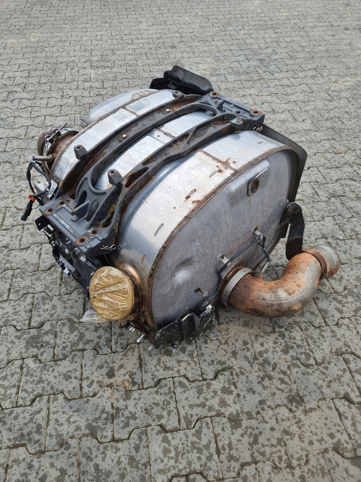 VOLVO KATALIZATOR TŁUMIK DPF FILTR KOMPLETNY VOLVO FH 4 FM 4 RENAULT GAMA T RANGE - Katalizator: slika 4 VOLVO KATALIZATOR TŁUMIK DPF FILTR KOMPLETNY VOLVO FH 4 FM 4 RENAULT GAMA T RANGE - Katalizator: slika 4