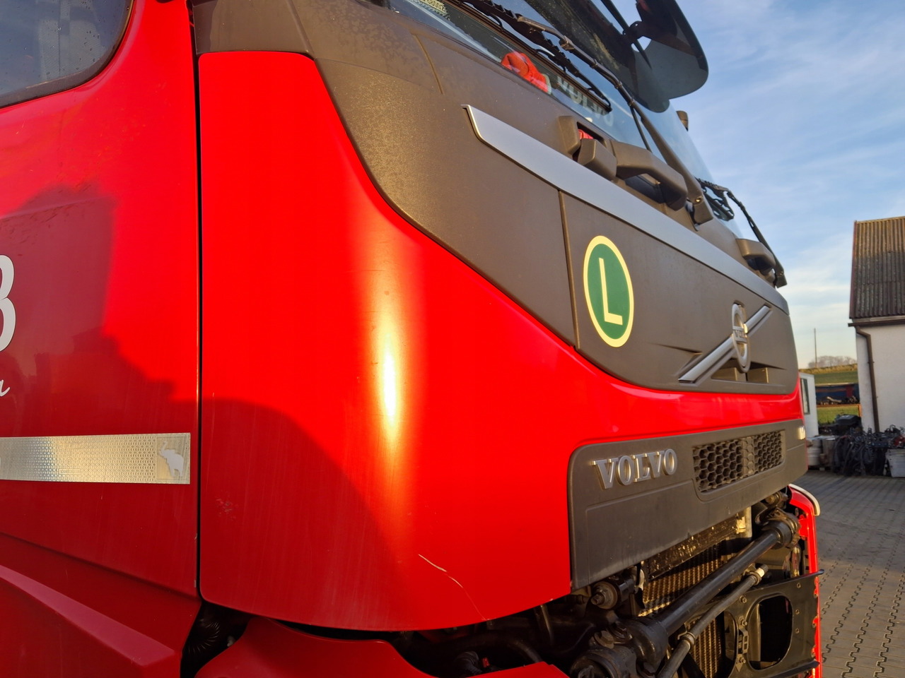 VOLVO MASKA KOMPLETNA GÓRNA ATRAPA KABINY VOLVO FM 4 FMX EURO 6 - Pokrov motorja za Tovornjak: slika 4 VOLVO MASKA KOMPLETNA GÓRNA ATRAPA KABINY VOLVO FM 4 FMX EURO 6 - Pokrov motorja za Tovornjak: slika 4