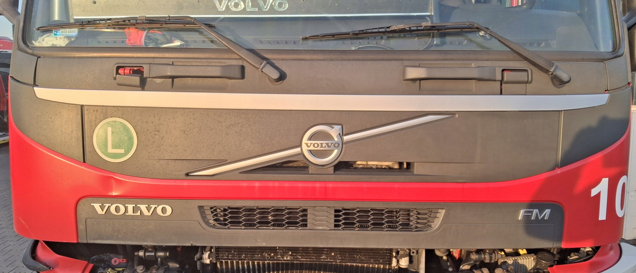 VOLVO MASKA KOMPLETNA GÓRNA ATRAPA KABINY VOLVO FM 4 FMX EURO 6 - Pokrov motorja za Tovornjak: slika 1 VOLVO MASKA KOMPLETNA GÓRNA ATRAPA KABINY VOLVO FM 4 FMX EURO 6 - Pokrov motorja za Tovornjak: slika 1