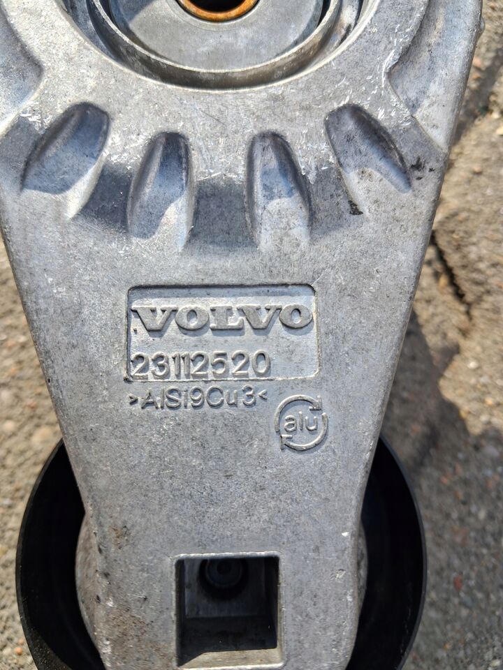 VOLVO ROLKA NAPINACZ PASKA ALTERNATORA RENAULT RANGE GAMA T VOLVO FH 4 5 - Motor in deli za Tovornjak: slika 3 VOLVO ROLKA NAPINACZ PASKA ALTERNATORA RENAULT RANGE GAMA T VOLVO FH 4 5 - Motor in deli za Tovornjak: slika 3