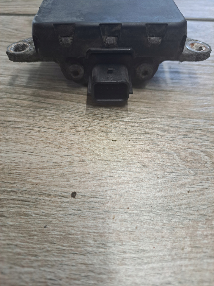 VOLVO STEROWNIK MODUŁ KOMPUTER RADARU VOLVO FH FM 13 - Električni sistem za Tovornjak: slika 3 VOLVO STEROWNIK MODUŁ KOMPUTER RADARU VOLVO FH FM 13 - Električni sistem za Tovornjak: slika 3