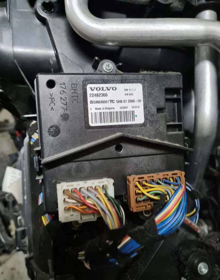 VOLVO STEROWNIK MODUŁ NAGRZEWNICY VOLVO FH 4 FM 4 FMX - Ogrevanje/ Prezračevanje za Tovornjak: slika 1 VOLVO STEROWNIK MODUŁ NAGRZEWNICY VOLVO FH 4 FM 4 FMX - Ogrevanje/ Prezračevanje za Tovornjak: slika 1