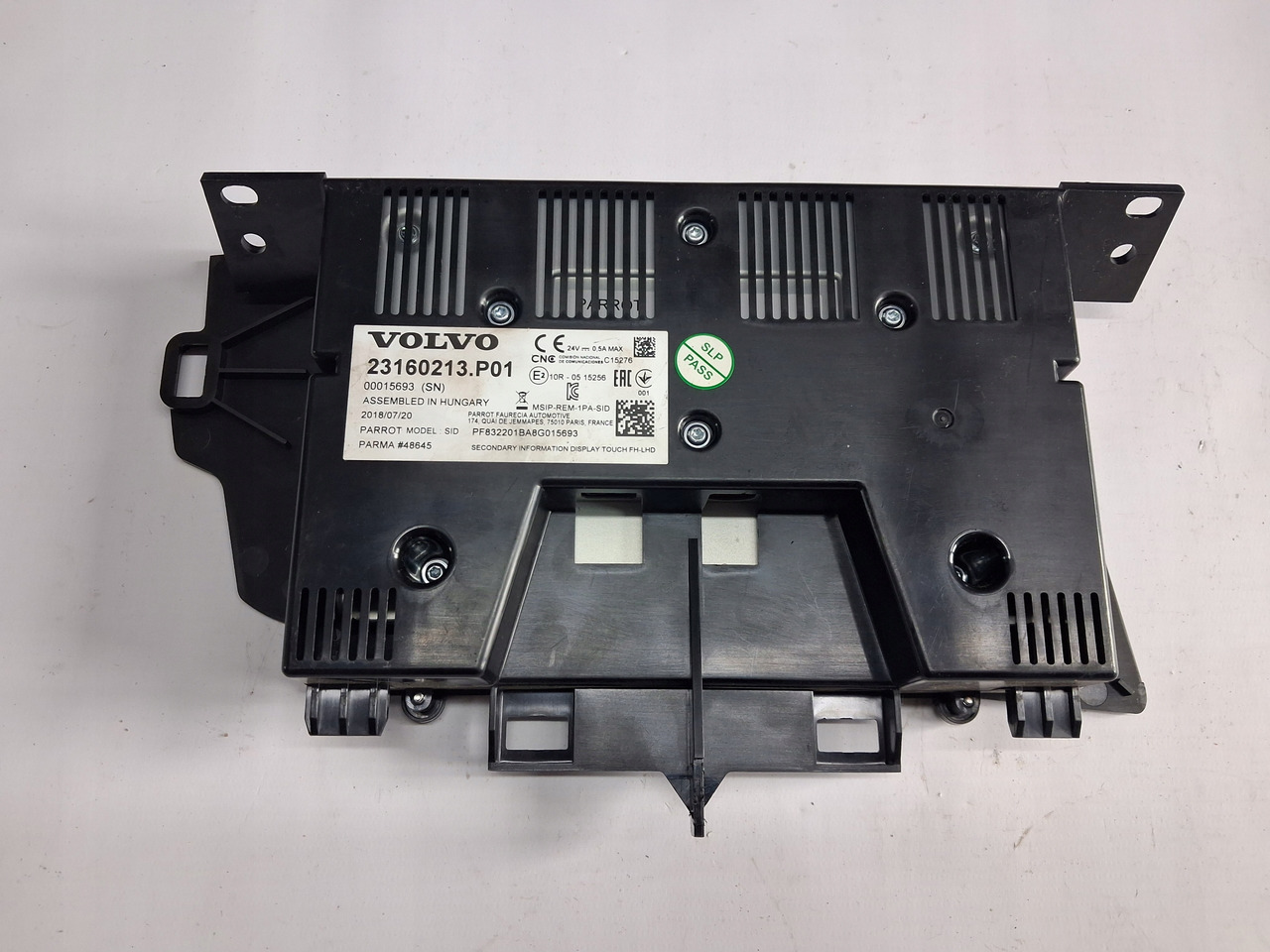 VOLVO WYŚWIETLACZ PANEL RADIA NAWIGACJI VOLVO FH 4 FH 16 EURO 6 23160213 - Navigacijski sistem za Tovornjak: slika 3 VOLVO WYŚWIETLACZ PANEL RADIA NAWIGACJI VOLVO FH 4 FH 16 EURO 6 23160213 - Navigacijski sistem za Tovornjak: slika 3