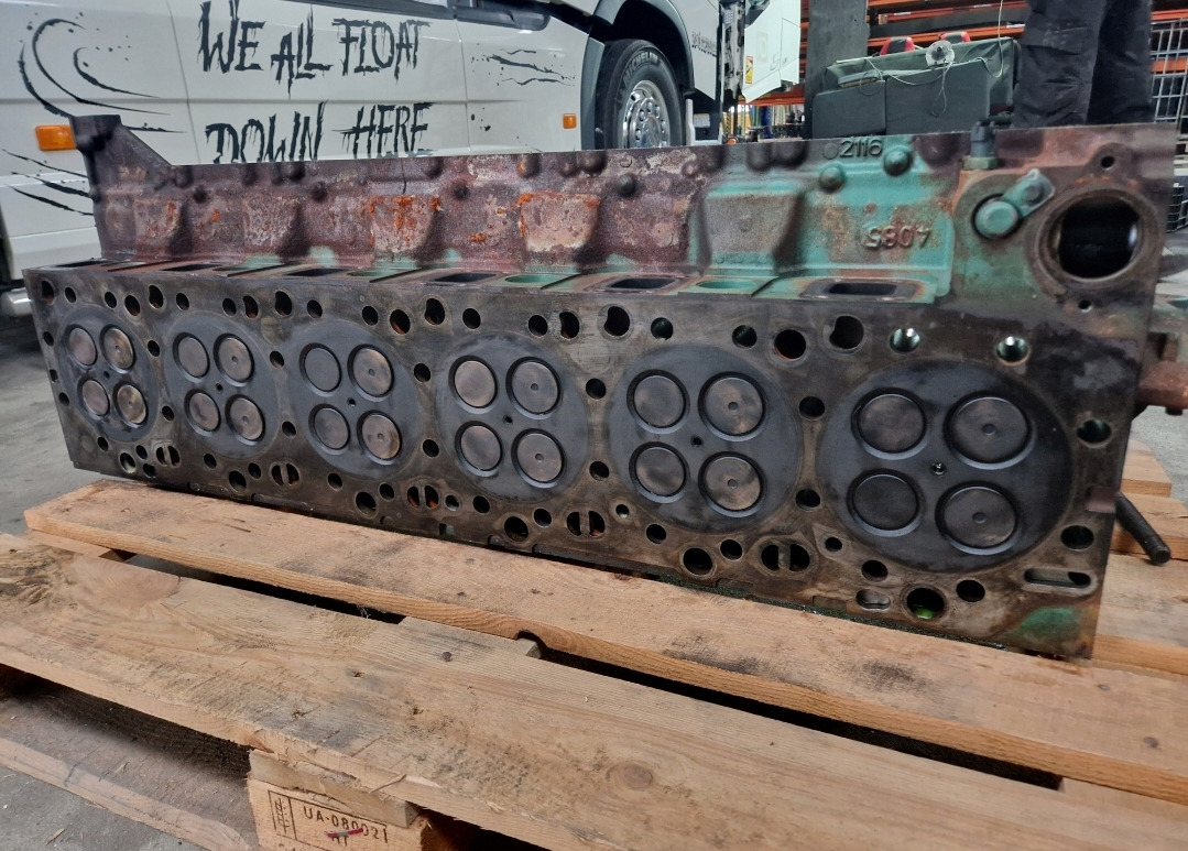 Volvo GŁOWICA SILNIKA FH 16 D16K EURO 6 Volvo VOLVO FH 16 D16K EURO 6 22184000 154511429 - Glava motorja za Tovornjak: slika 5 Volvo GŁOWICA SILNIKA FH 16 D16K EURO 6 Volvo VOLVO FH 16 D16K EURO 6 22184000 154511429 - Glava motorja za Tovornjak: slika 5