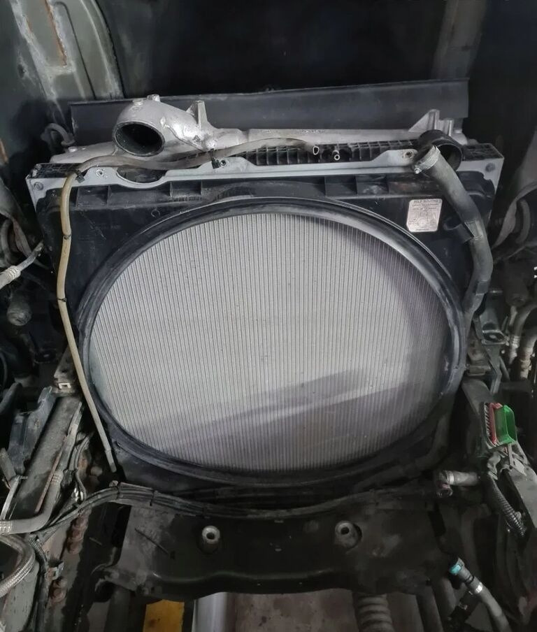 Volvo KOMPLET CHŁODNIC FH 16 EURO 6 D16K Volvo VOLVO FH 16 EURO 6 D16K - Vmesni hladilnik za Tovornjak: slika 1 Volvo KOMPLET CHŁODNIC FH 16 EURO 6 D16K Volvo VOLVO FH 16 EURO 6 D16K - Vmesni hladilnik za Tovornjak: slika 1