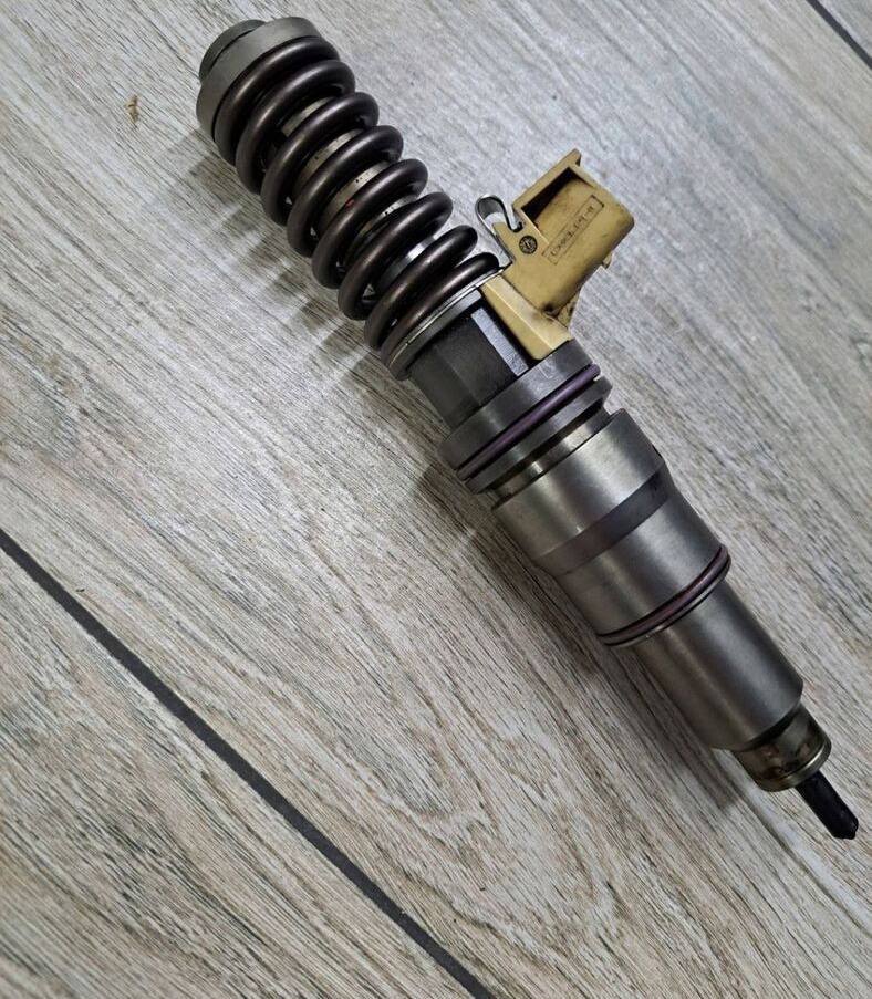 Volvo POMPOWTRYSKIWACZ WTRYSK RENAULT PREMIUM DXI VOLVO FM 9 21582098 - Injektor za Tovornjak: slika 2 Volvo POMPOWTRYSKIWACZ WTRYSK RENAULT PREMIUM DXI VOLVO FM 9 21582098 - Injektor za Tovornjak: slika 2