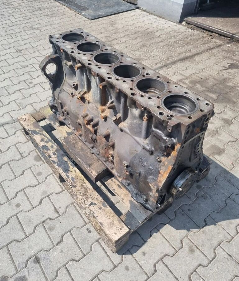 Volvo SŁUPEK TŁOKI WAŁ KORBOWY FH 12 D12 RENAULT MAGNUM DXI 12 1001968 Volvo - Blok cilindra za Tovornjak: slika 4 Volvo SŁUPEK TŁOKI WAŁ KORBOWY FH 12 D12 RENAULT MAGNUM DXI 12 1001968 Volvo - Blok cilindra za Tovornjak: slika 4