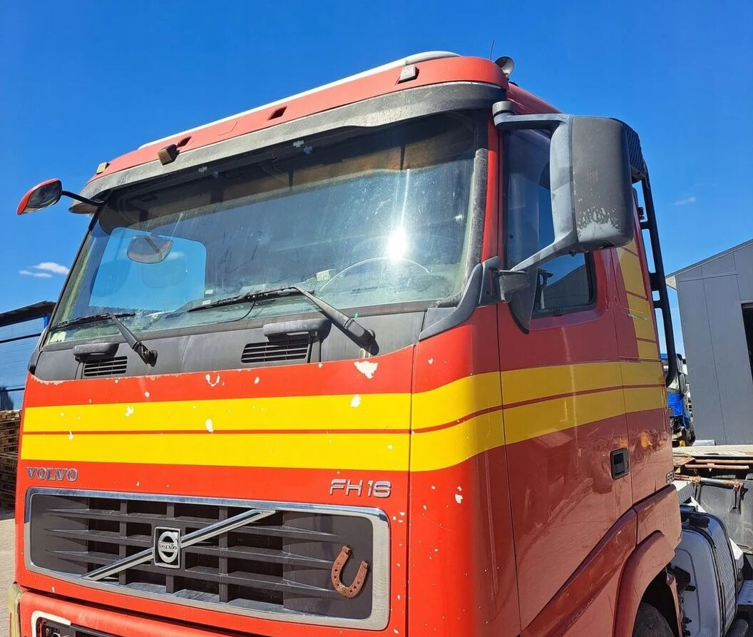 Volvo SPRZEDAM KABINĘ FH 16 EURO 5 NISKA. Volvo - Kabina za Tovornjak: slika 2 Volvo SPRZEDAM KABINĘ FH 16 EURO 5 NISKA. Volvo - Kabina za Tovornjak: slika 2