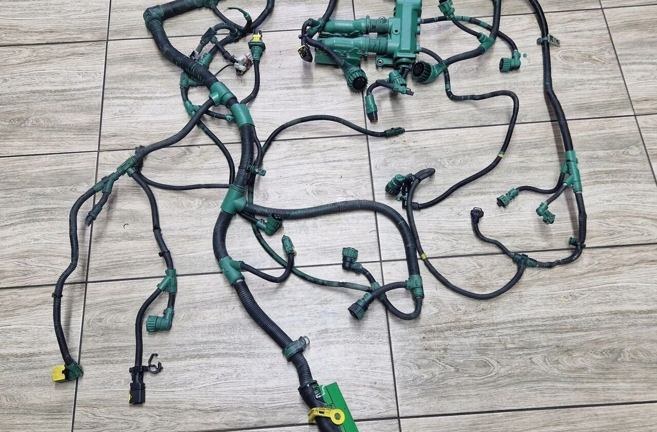 Volvo WIĄZKA INSTALACJA SILNIKA FH 16 D16K EURO 6 22549742 1 Volvo - Kabli/ Žični kabel za Tovornjak: slika 2 Volvo WIĄZKA INSTALACJA SILNIKA FH 16 D16K EURO 6 22549742 1 Volvo - Kabli/ Žični kabel za Tovornjak: slika 2