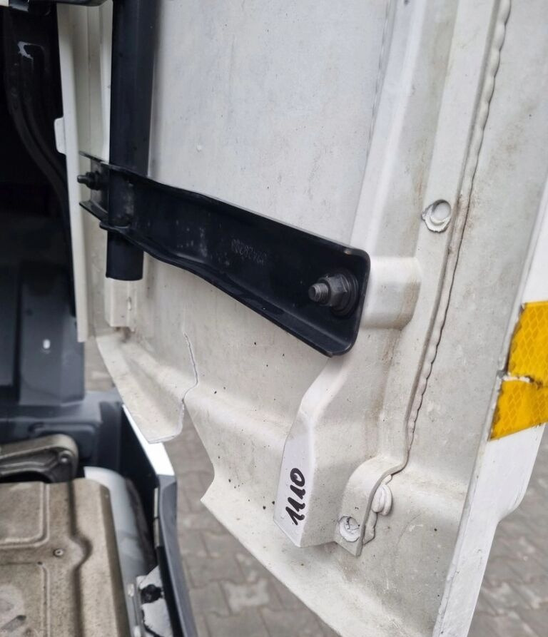 Volvo Y OWIEWKI KABINY KOMPLET FH 4 5 EURO 6 LIFT GLOBETROTTER Volvo VOLVO FH 4 5 EURO 6 LIFT GLOBETROTTER - Aerodinamika/ Spojler za Tovornjak: slika 2 Volvo Y OWIEWKI KABINY KOMPLET FH 4 5 EURO 6 LIFT GLOBETROTTER Volvo VOLVO FH 4 5 EURO 6 LIFT GLOBETROTTER - Aerodinamika/ Spojler za Tovornjak: slika 2
