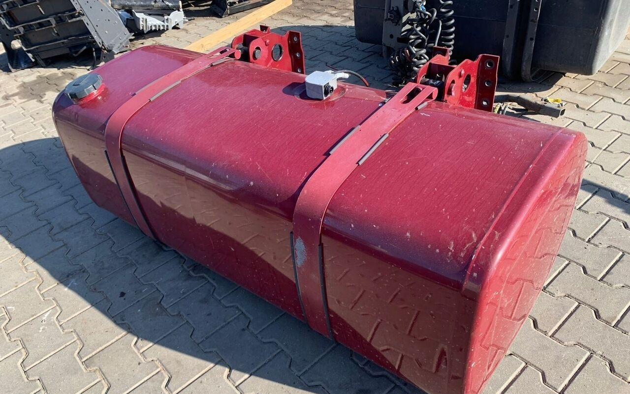 Volvo ZBIORNIK PALIWA VOLVO FH 4 FM 4 LOW DECK 150x69x56 1 - Rezervoar za gorivo za Tovornjak: slika 4 Volvo ZBIORNIK PALIWA VOLVO FH 4 FM 4 LOW DECK 150x69x56 1 - Rezervoar za gorivo za Tovornjak: slika 4