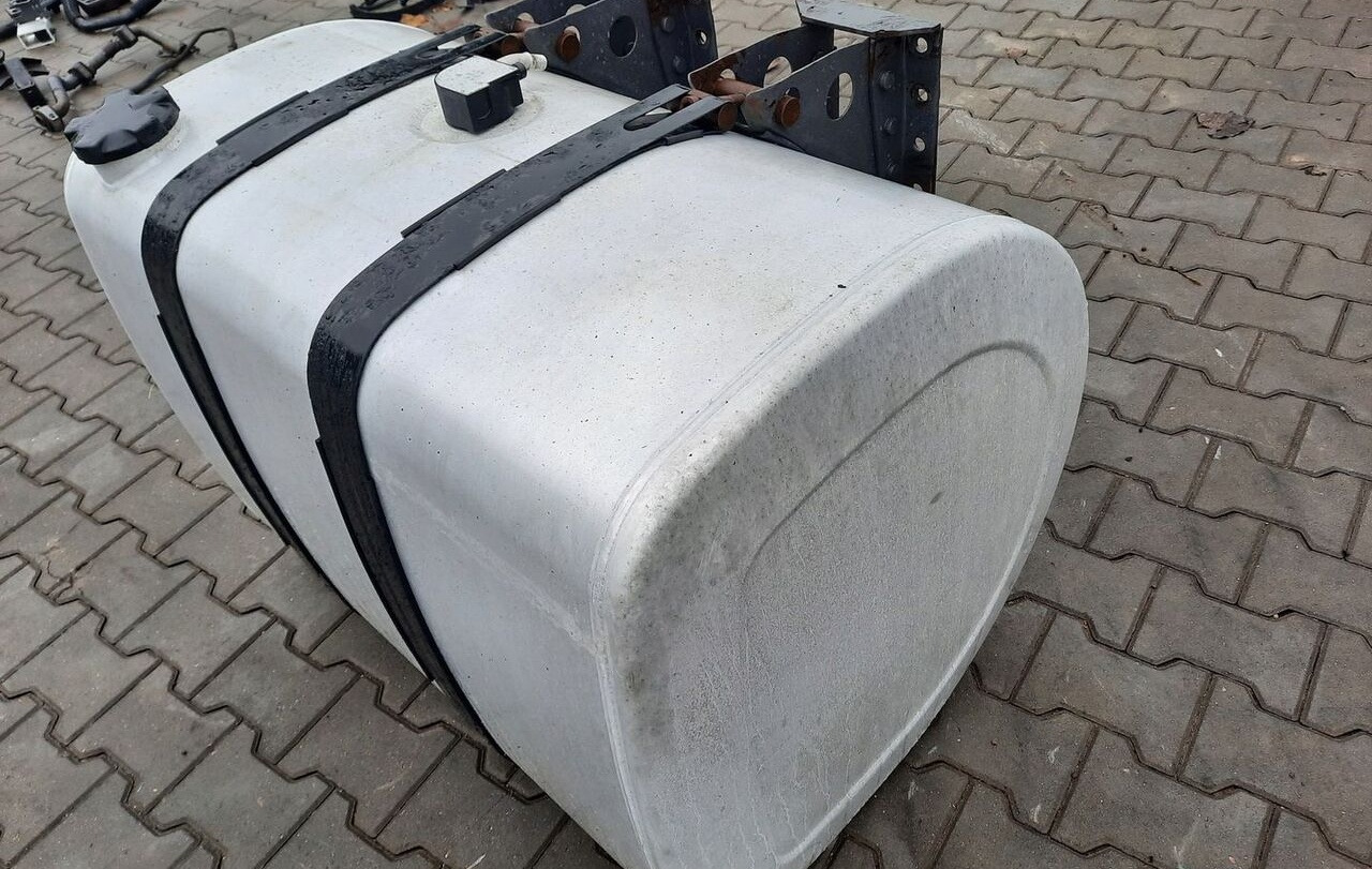 Volvo ZBIORNIK PALIWA VOLVO FH4 FM4 FMX 100/70/70 21516447 - Rezervoar za gorivo za Tovornjak: slika 5 Volvo ZBIORNIK PALIWA VOLVO FH4 FM4 FMX 100/70/70 21516447 - Rezervoar za gorivo za Tovornjak: slika 5