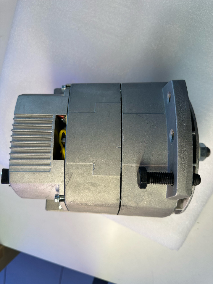 Woda Case combine - Alternator za Tovornjak: slika 3 Woda Case combine - Alternator za Tovornjak: slika 3