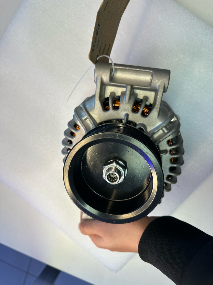 Woda Mercedes-Benz - Alternator za Dostavno vozilo: slika 3 Woda Mercedes-Benz - Alternator za Dostavno vozilo: slika 3