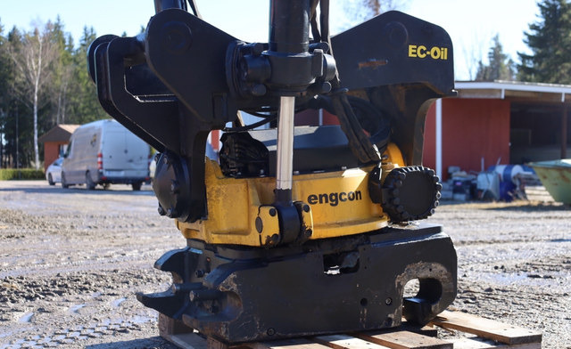 EngconEngcon EC233S-QS80-SS10 - Tiltrotator: slika 5 EngconEngcon EC233S-QS80-SS10 - Tiltrotator: slika 5
