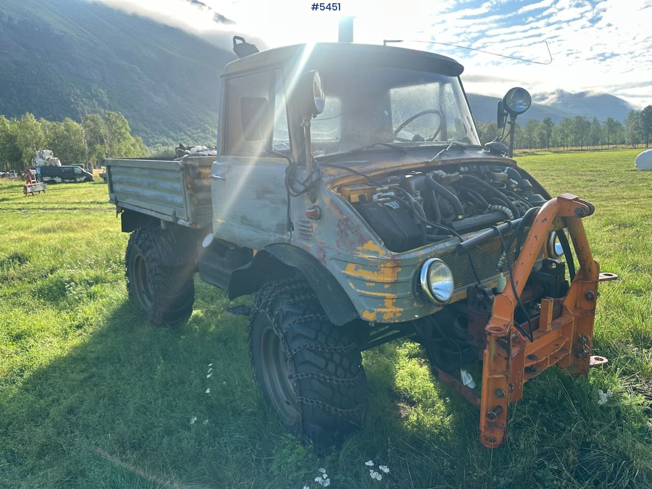 1967 Mercedes-Benz Unimog 406 - Tovornjak s kesonom: slika 1 1967 Mercedes-Benz Unimog 406 - Tovornjak s kesonom: slika 1