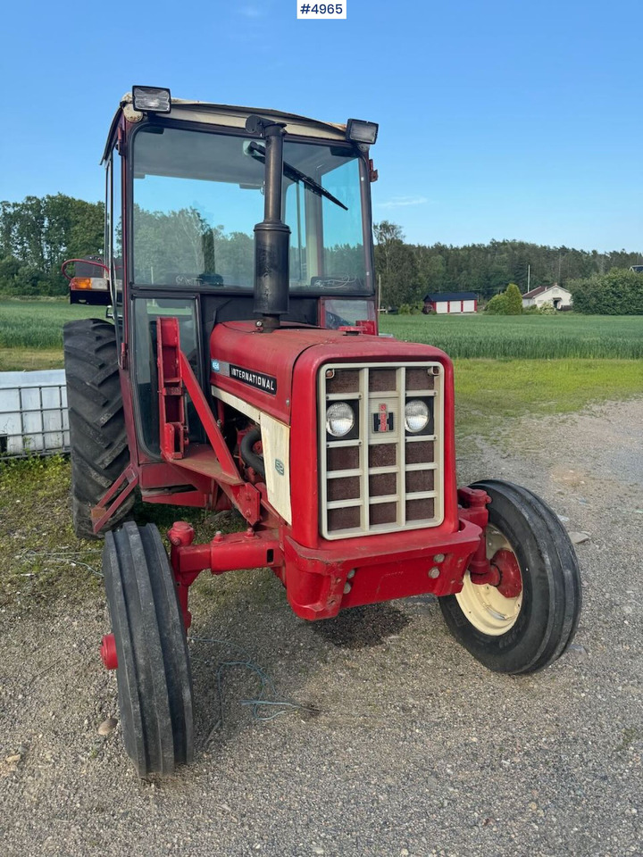 1977 International 454 4x2. Rep object. - Traktor: slika 2 1977 International 454 4x2. Rep object. - Traktor: slika 2