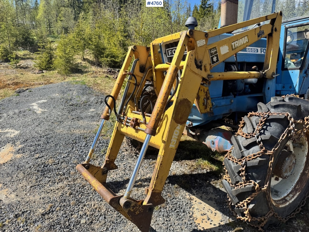 Traktor 1978 Ford 6600 4x4 w/ Front Loader, Bucket, Twin Wheels and Winch.: slika 11