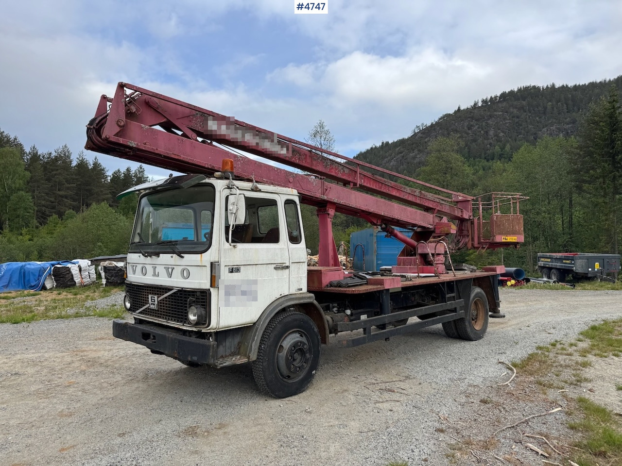 1979 Volvo F 613 w/lift - Dvižna ploščad montirana na tovornjak: slika 1 1979 Volvo F 613 w/lift - Dvižna ploščad montirana na tovornjak: slika 1