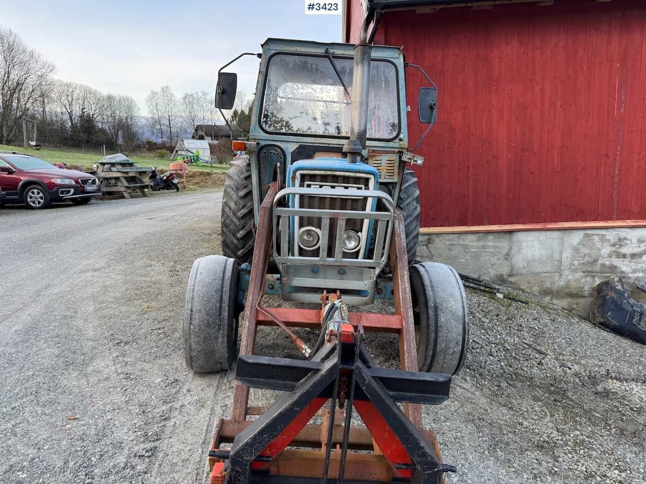 1981 Ford 4600 w/front loader, bucket and pallet fork. - Traktor: slika 3 1981 Ford 4600 w/front loader, bucket and pallet fork. - Traktor: slika 3