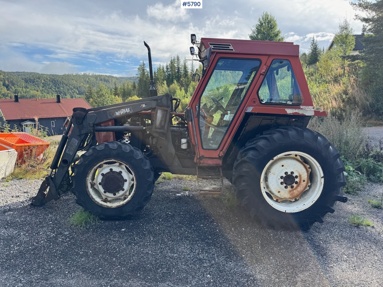 1986 Fiat 70-90 DT w/ front loader. - Traktor: slika 1 1986 Fiat 70-90 DT w/ front loader. - Traktor: slika 1