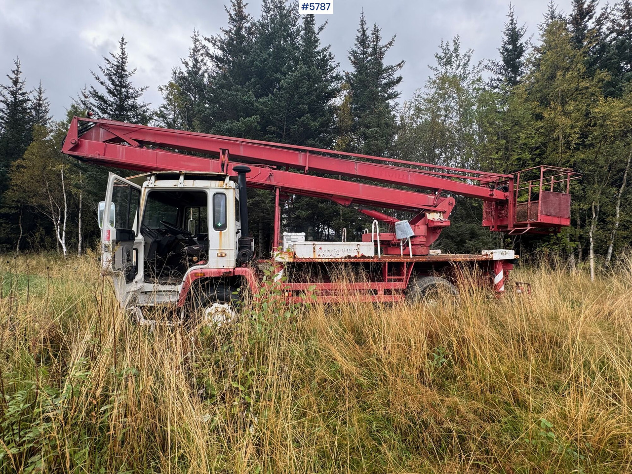 1986 Volvo FL614 with Lift. SEE VIDEO! - Dvižna ploščad montirana na tovornjak: slika 3 1986 Volvo FL614 with Lift. SEE VIDEO! - Dvižna ploščad montirana na tovornjak: slika 3
