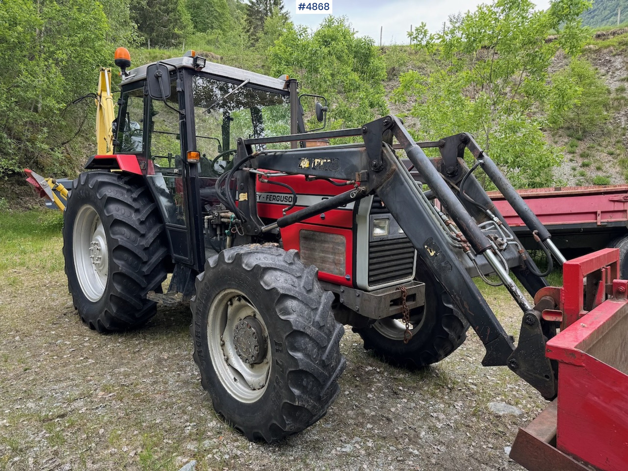 1988 Massey Ferguson 375 w/front loader - Traktor: slika 3 1988 Massey Ferguson 375 w/front loader - Traktor: slika 3