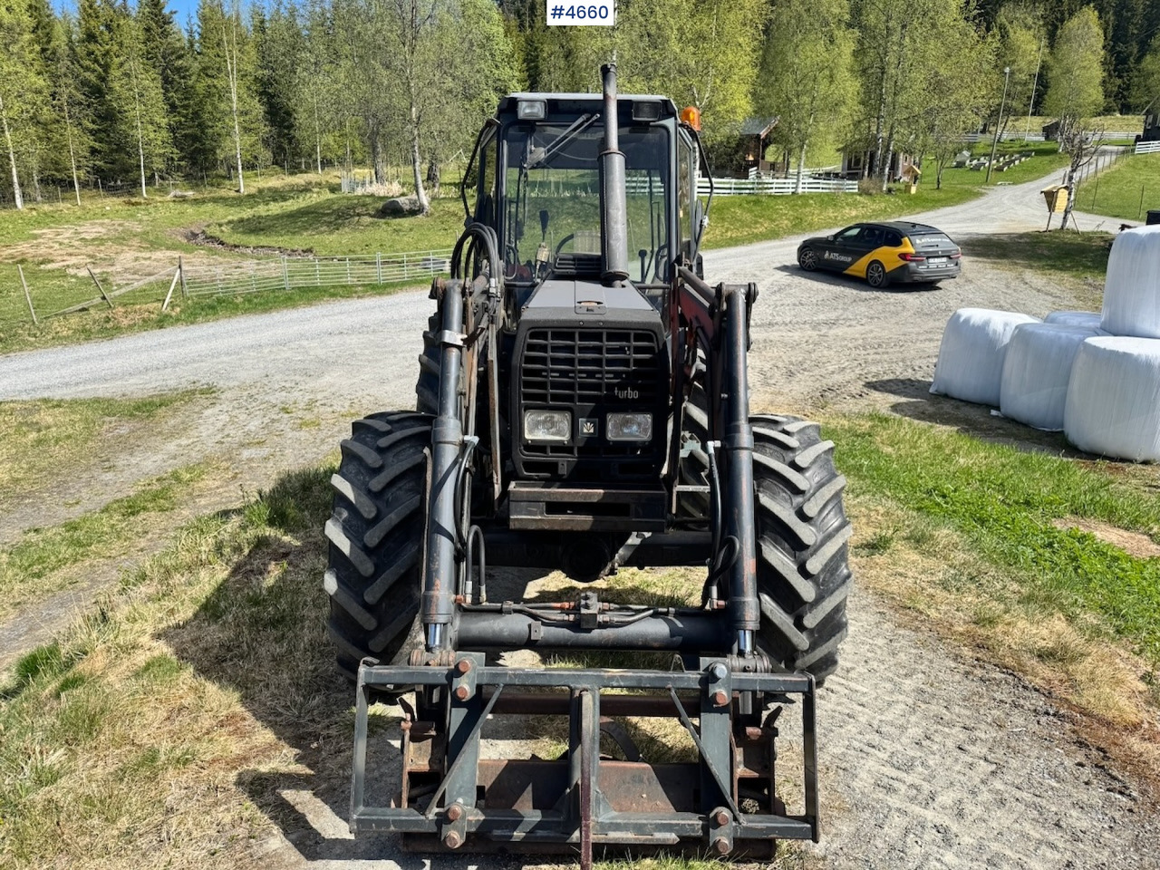1989 Valmet 455 4x4 w/ Front loader - Traktor: slika 2 1989 Valmet 455 4x4 w/ Front loader - Traktor: slika 2