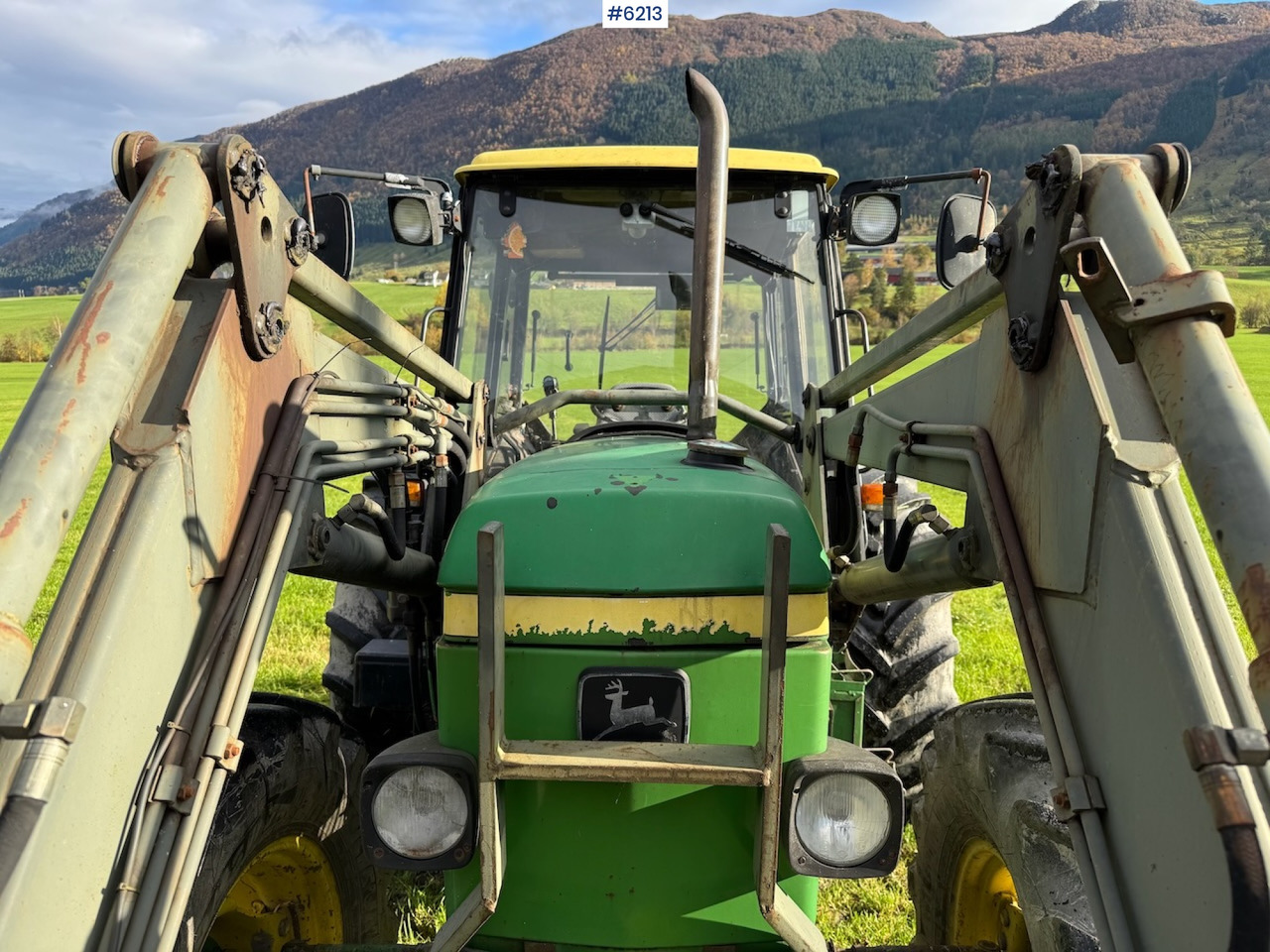 1990 John Deere 2850 Power Synchron w/ front loader. - Traktor: slika 5 1990 John Deere 2850 Power Synchron w/ front loader. - Traktor: slika 5