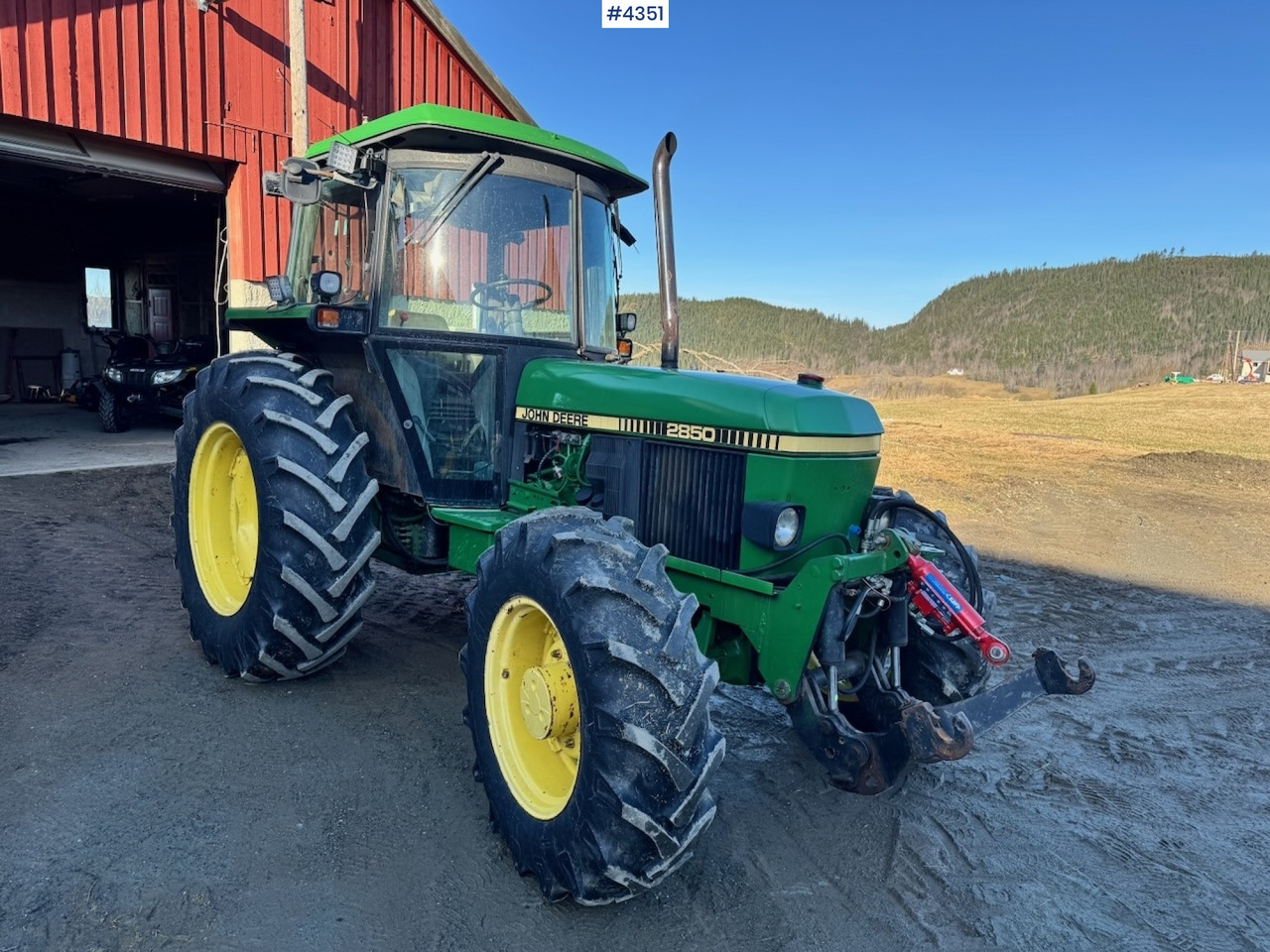 1991 John Deere 2850 4x4 Synchron w/ front hydraulics. - Traktor: slika 5 1991 John Deere 2850 4x4 Synchron w/ front hydraulics. - Traktor: slika 5