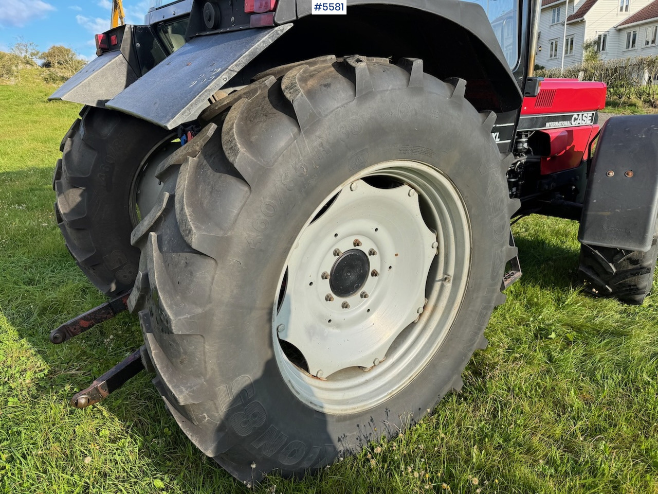 1992 Case IH 845 XL w/ front hydraulics - Traktor: slika 4 1992 Case IH 845 XL w/ front hydraulics - Traktor: slika 4