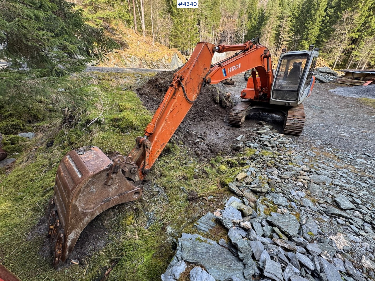 1994 Hitachi EX120-2 - Bager: slika 3 1994 Hitachi EX120-2 - Bager: slika 3