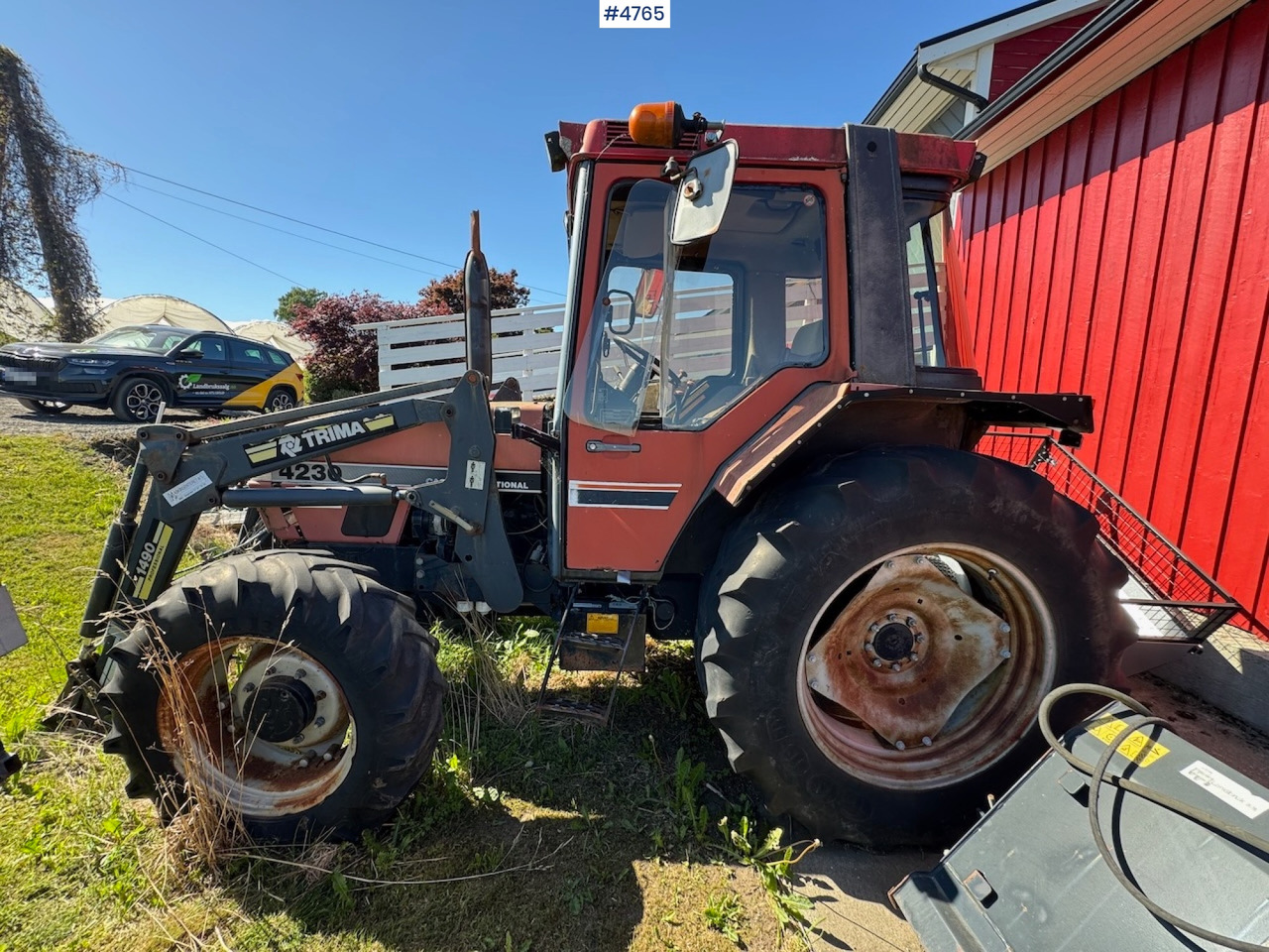 1995 Case International 4230 w/front loader. - Traktor: slika 1 1995 Case International 4230 w/front loader. - Traktor: slika 1