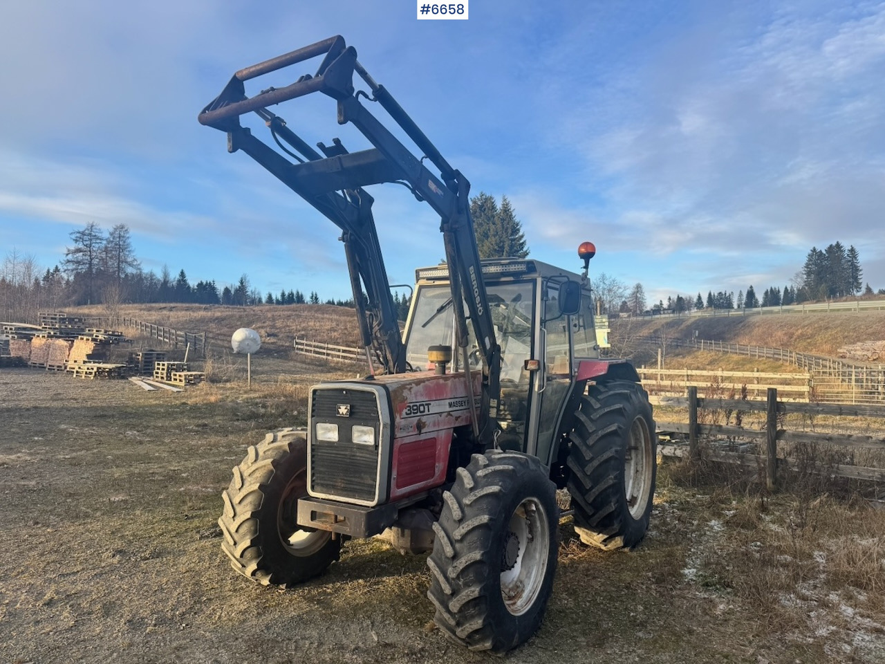 1995 Massey Ferguson 390T w/ Front Loader. - Traktor: slika 1 1995 Massey Ferguson 390T w/ Front Loader. - Traktor: slika 1