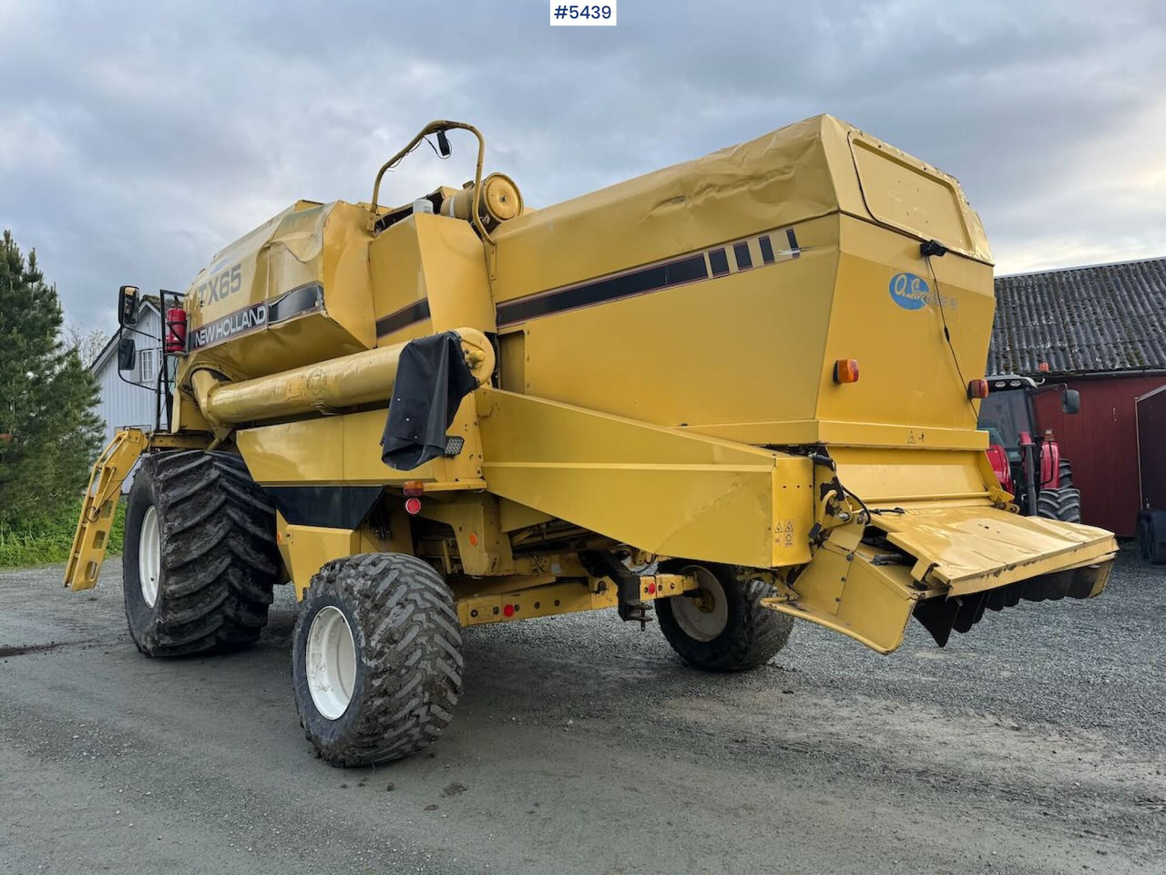 1995 New Holland TX65 m/ 20 fot skjærebord og henger - Kombajn harvester: slika 4 1995 New Holland TX65 m/ 20 fot skjærebord og henger - Kombajn harvester: slika 4