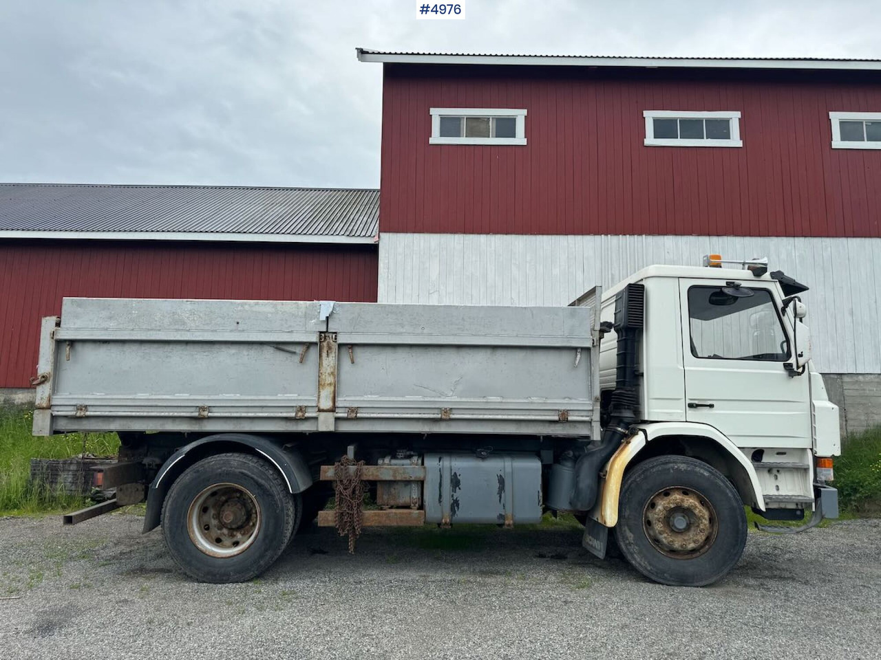 1996 Scania P93 4x2 tipper truck - Tovornjak prekucnik: slika 1 1996 Scania P93 4x2 tipper truck - Tovornjak prekucnik: slika 1