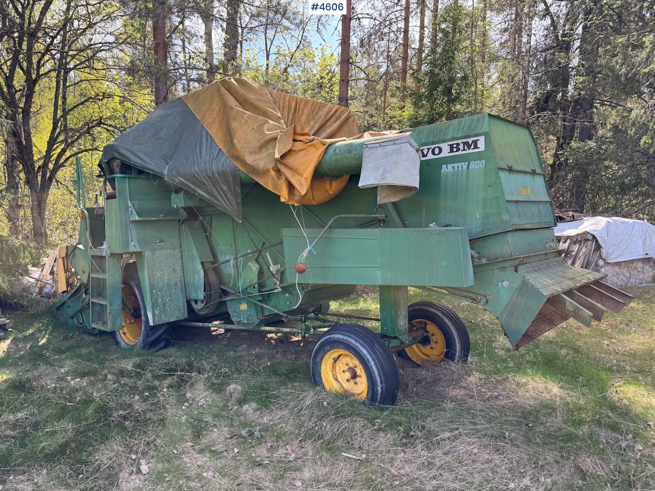 2 Volvo BM Aktiv 800 threshers - Kombajn harvester: slika 5 2 Volvo BM Aktiv 800 threshers - Kombajn harvester: slika 5