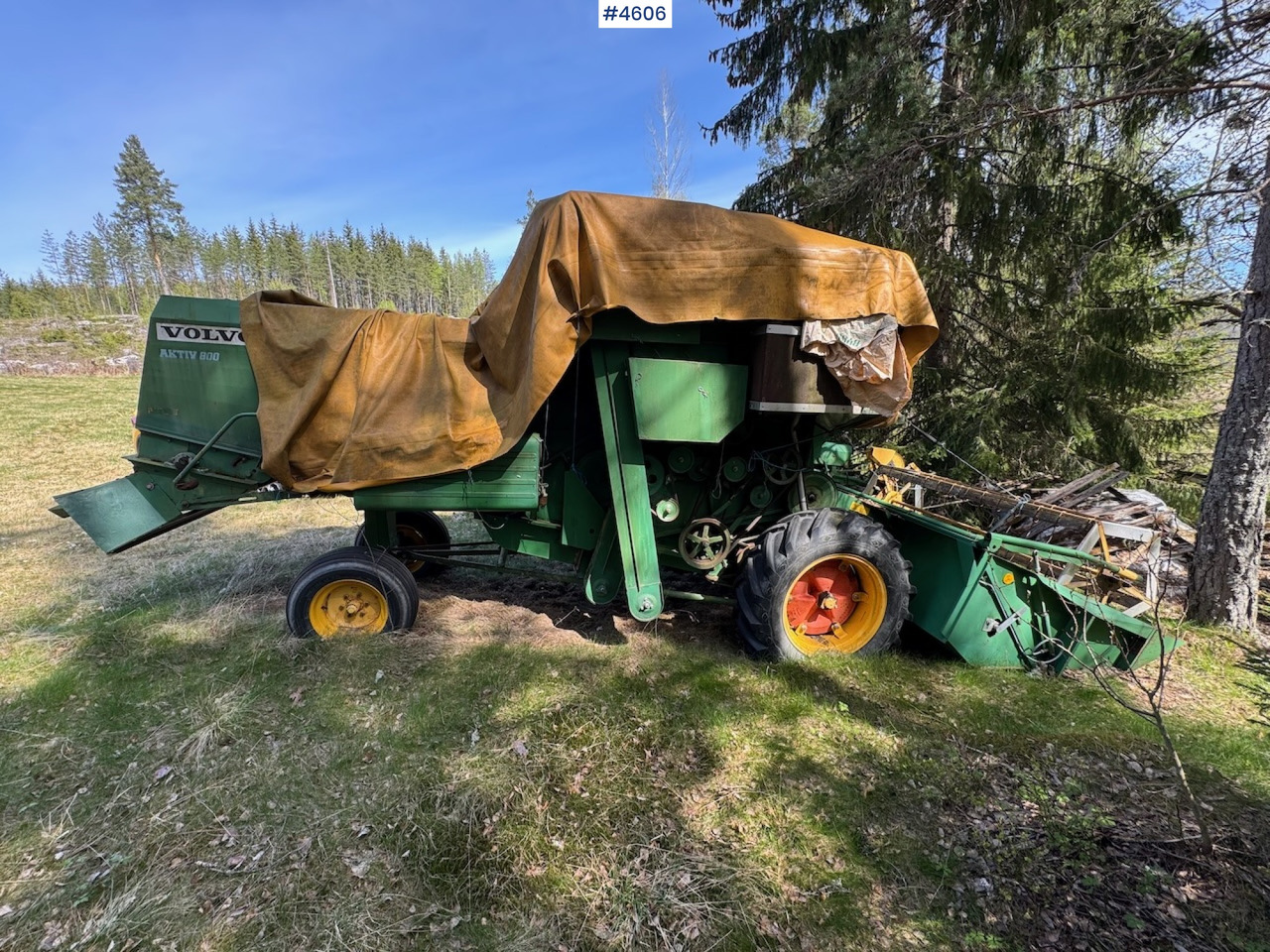 2 Volvo BM Aktiv 800 threshers - Kombajn harvester: slika 2 2 Volvo BM Aktiv 800 threshers - Kombajn harvester: slika 2