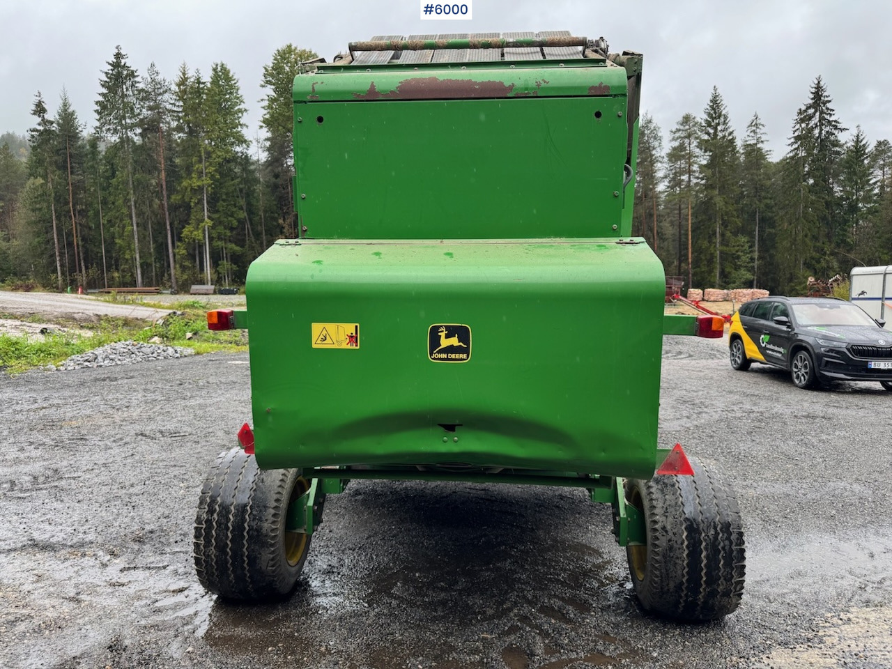 2000 John Deere 590 Round Baler. - Oprema za obračalnike: slika 4 2000 John Deere 590 Round Baler. - Oprema za obračalnike: slika 4