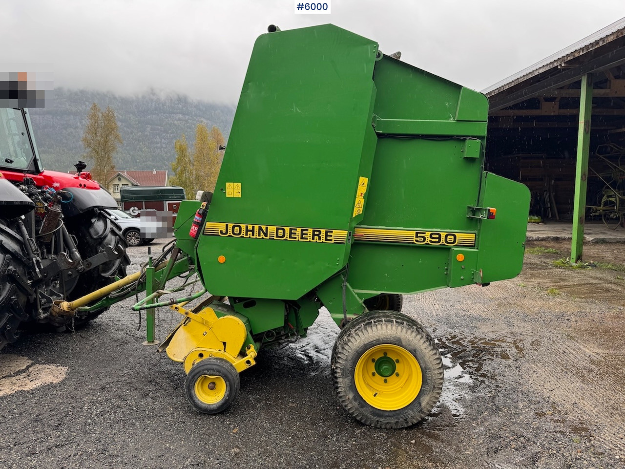 2000 John Deere 590 Round Baler. - Oprema za obračalnike: slika 2 2000 John Deere 590 Round Baler. - Oprema za obračalnike: slika 2