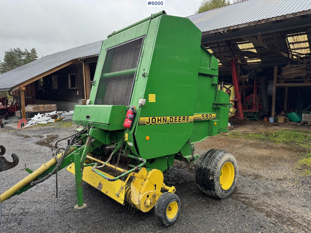 2000 John Deere 590 Round Baler. - Oprema za obračalnike: slika 1 2000 John Deere 590 Round Baler. - Oprema za obračalnike: slika 1