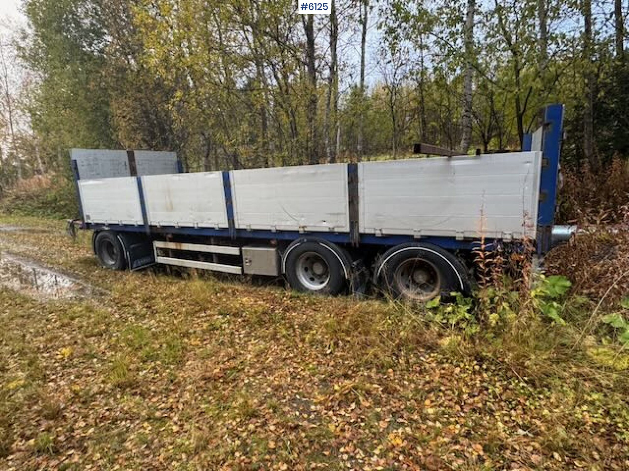 2001 Istrail 3 axle flatbed trailer - Nizko noseča prikolica: slika 4 2001 Istrail 3 axle flatbed trailer - Nizko noseča prikolica: slika 4
