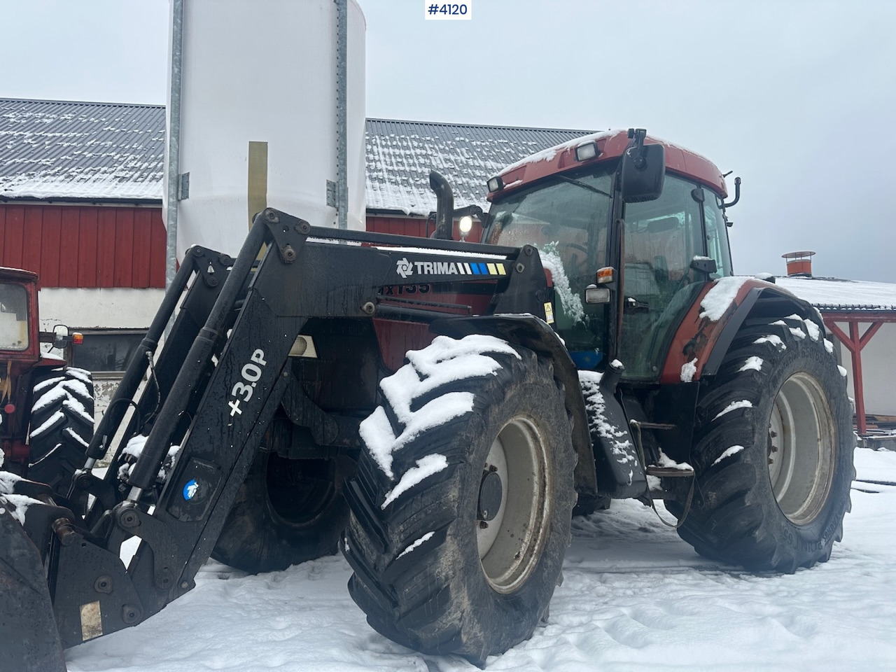 2002 CASE MX 135 MAXXUM 4x4 tractor with front loader. - Traktor: slika 3 2002 CASE MX 135 MAXXUM 4x4 tractor with front loader. - Traktor: slika 3