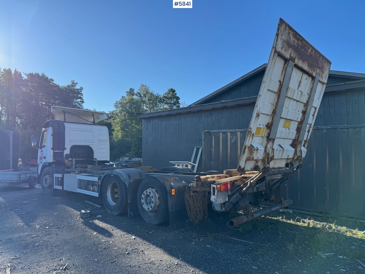 2002 Volvo FM 6x2. - Kontejnerski tovornjak/ Tovornjak z zamenljivim tovoriščem: slika 5 2002 Volvo FM 6x2. - Kontejnerski tovornjak/ Tovornjak z zamenljivim tovoriščem: slika 5